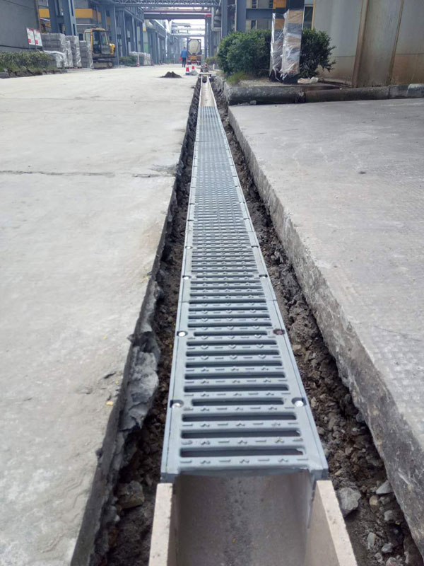 公路路基排水沟施工
